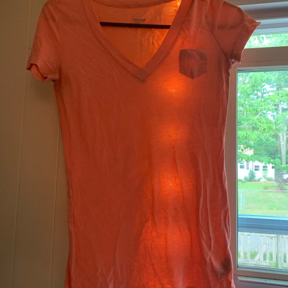 XS orange T-shirt